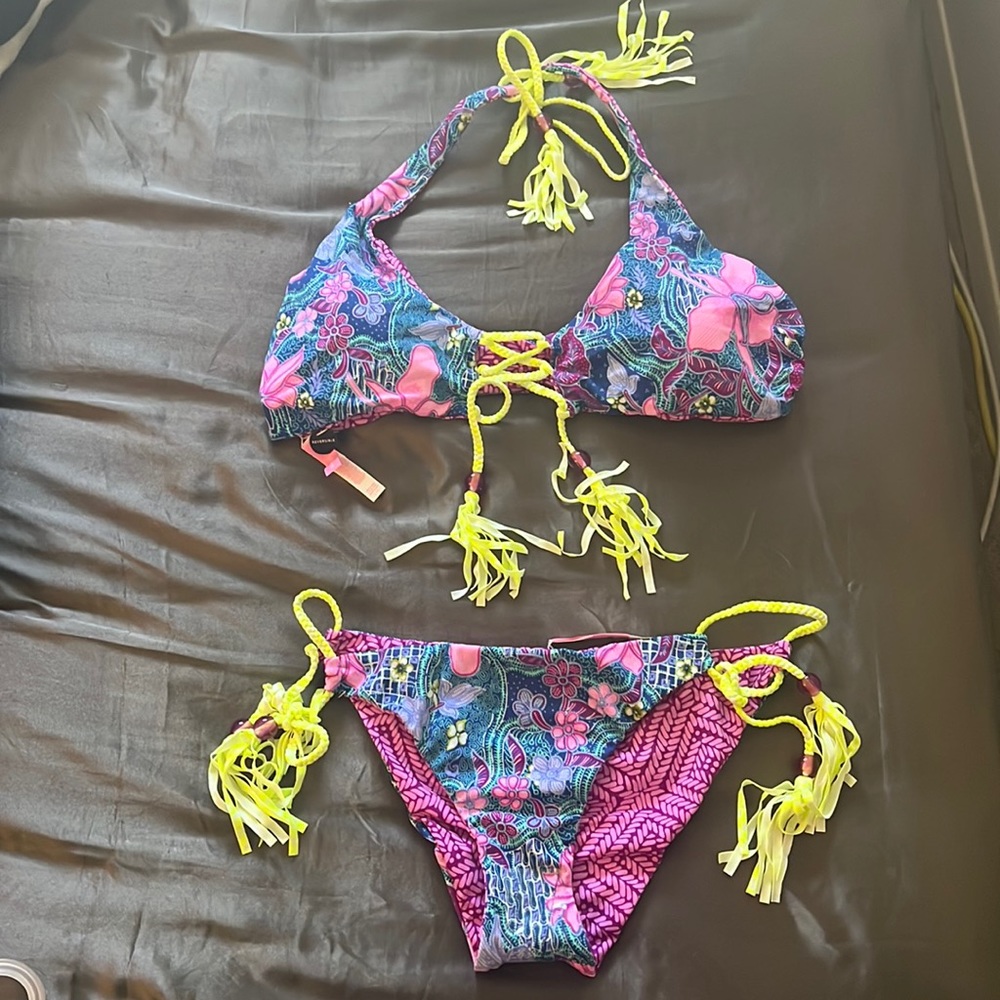 Victoria’s Secret reversible bikini